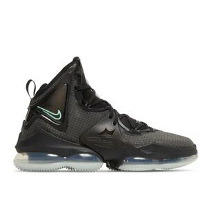 Nike Men's Black and Green Athletic Shoes